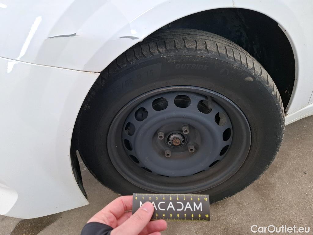  Peugeot  208  Premium 1.5 HDi 100CV BVM6 E6d #23