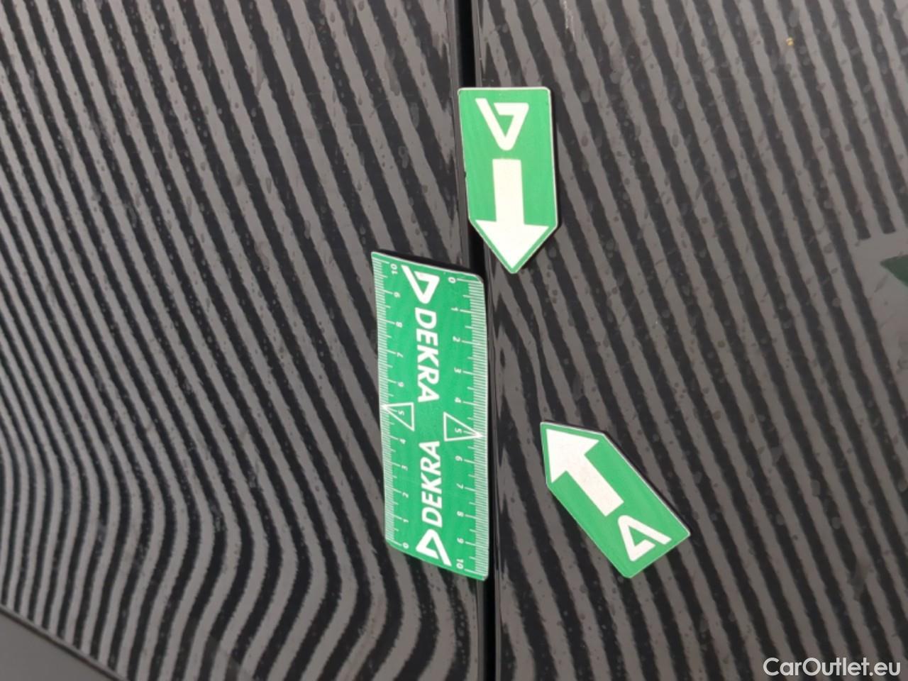  Volkswagen  ID.4  Business Pro Performance 77kWh BVA #10