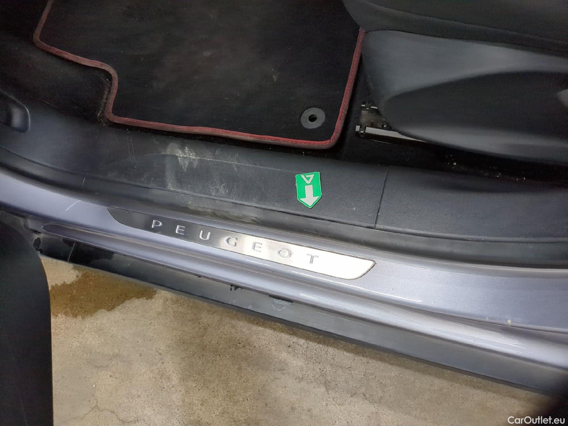  Peugeot  2008  GT Line 1.2 PureTech 110CV BVA6 E6dT #1