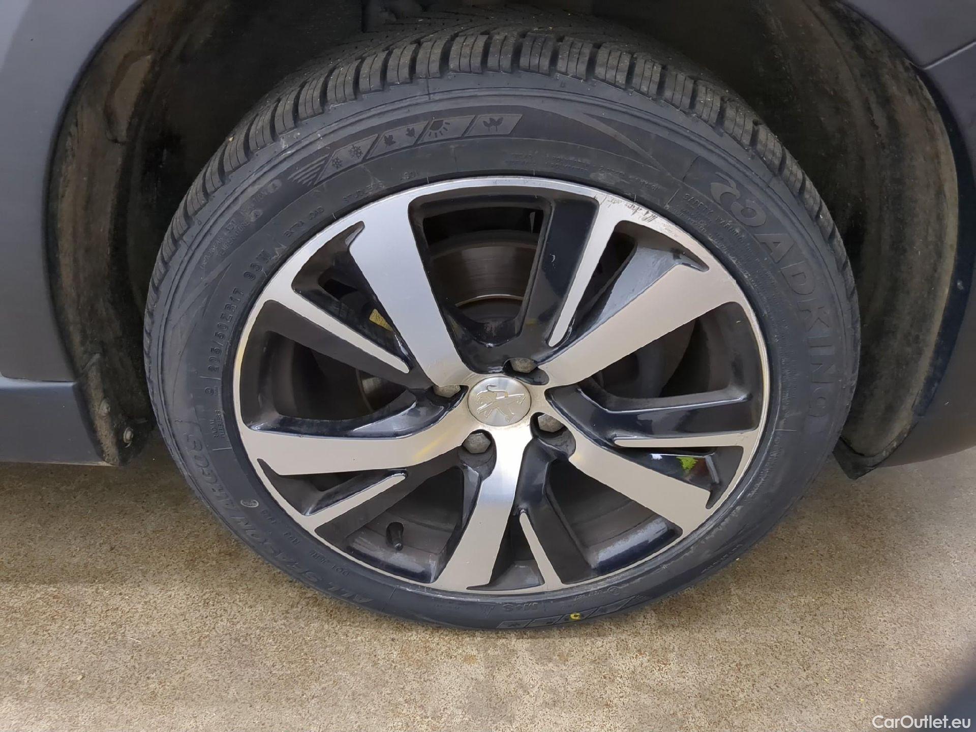  Peugeot  2008  GT Line 1.2 PureTech 110CV BVA6 E6dT #5