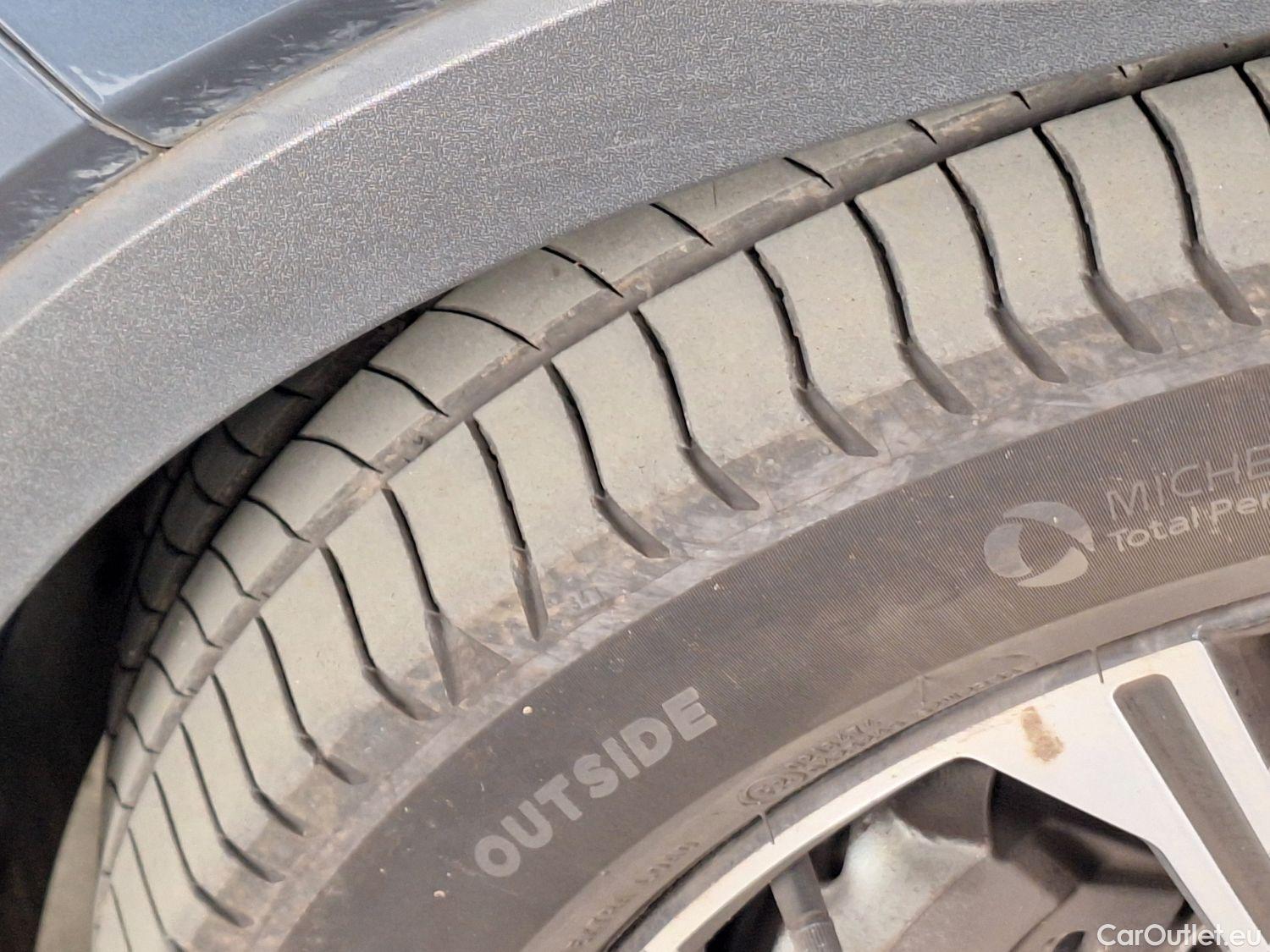  Volvo  XC 40 Volvo, XC40 '17 PHEV, Volvo XC40 T4 Recharge Geartronic Inscription 5d #27