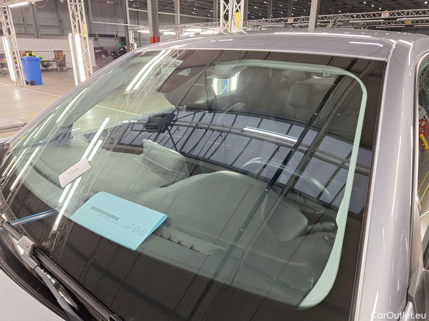  Peugeot  2008 Peugeot,  '19, Peugeot  1.5 BlueHDi 75kW S&S Active 5d #33