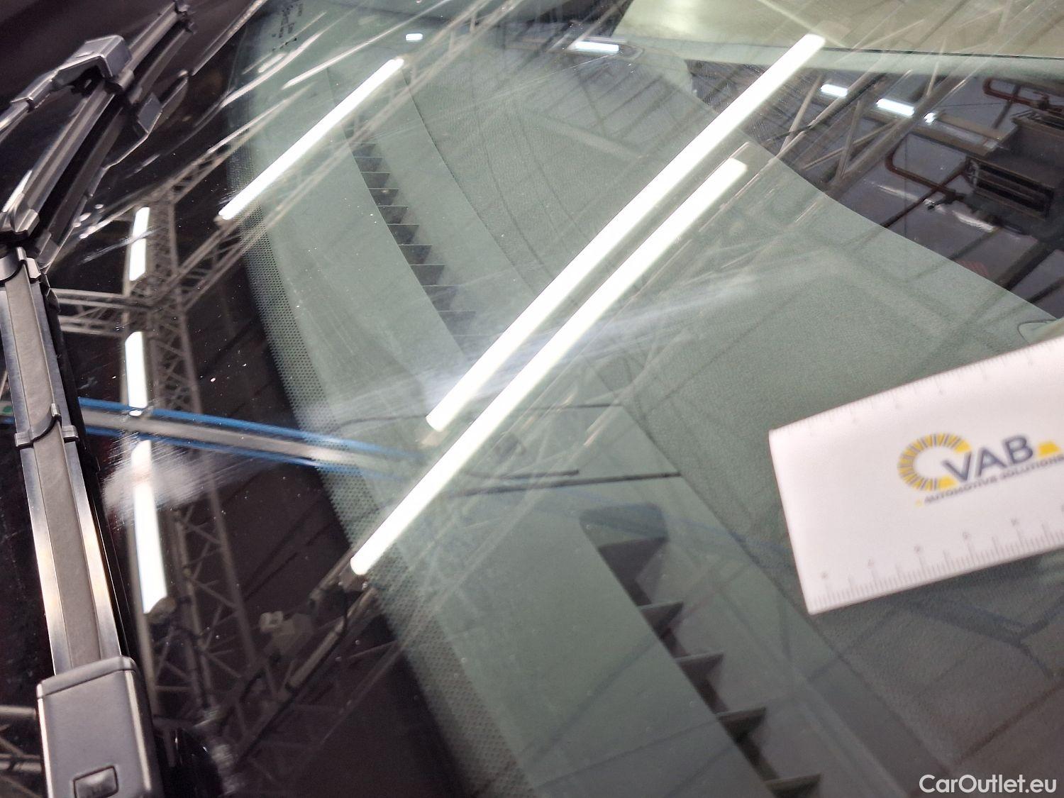  Peugeot  2008 Peugeot,  '19, Peugeot  1.2 Puretech 74KW S&S Active 5d #31