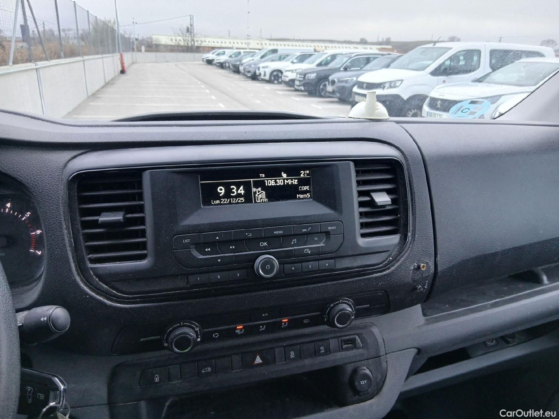  Opel  Vivaro OPEL  / 2019 / 4P / furgón Campaña F2ML 1.5 Diésel 74kW(100CV)M Std Exp #68