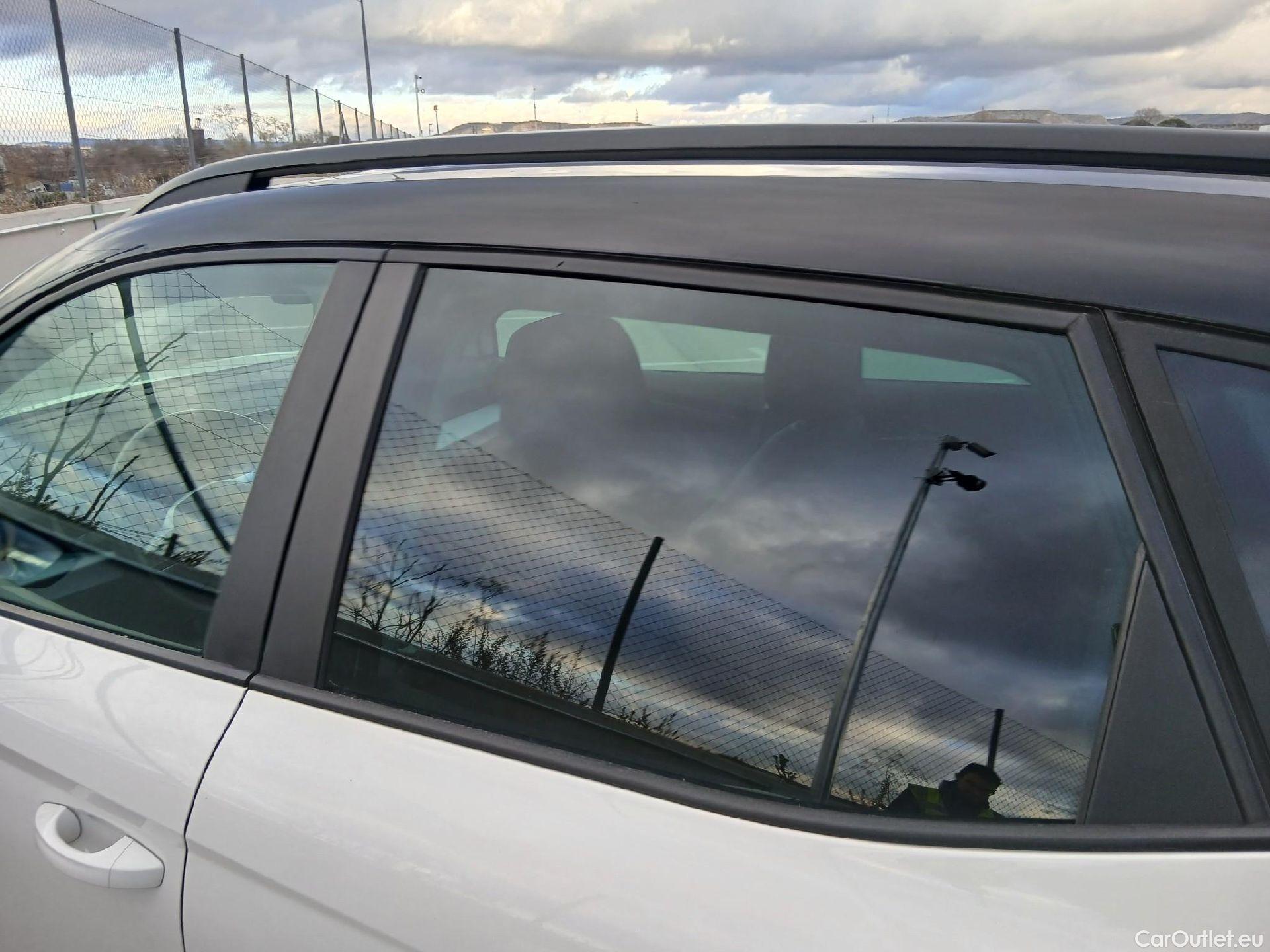  Seat  Arona SEAT  / 2017 / 5P / todoterreno 1.0 TSI 81kW (110CV) Style Plus (AC) #7