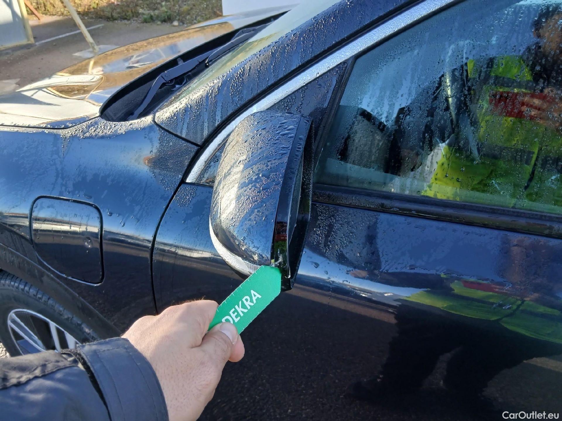  KIA  Niro KIA  / 2019 / 5P / crossover 1.6 GDi PHEV 104kW (141CV) Drive #6