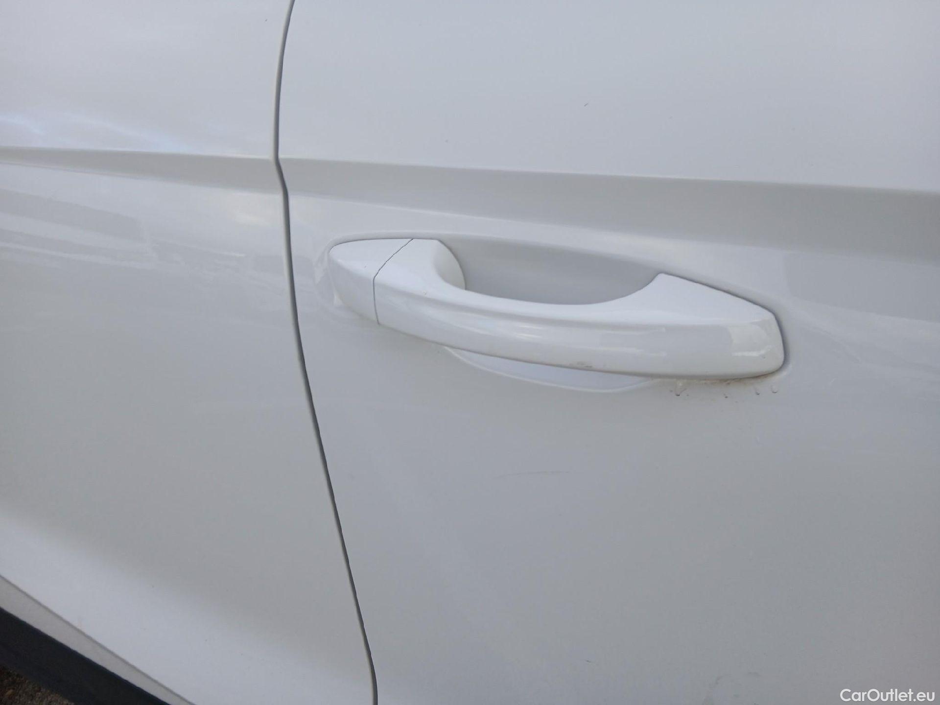  Seat  Arona SEAT  / 2017 / 5P / todoterreno 1.0 TSI 81kW (110CV) Style Plus (AC) #24