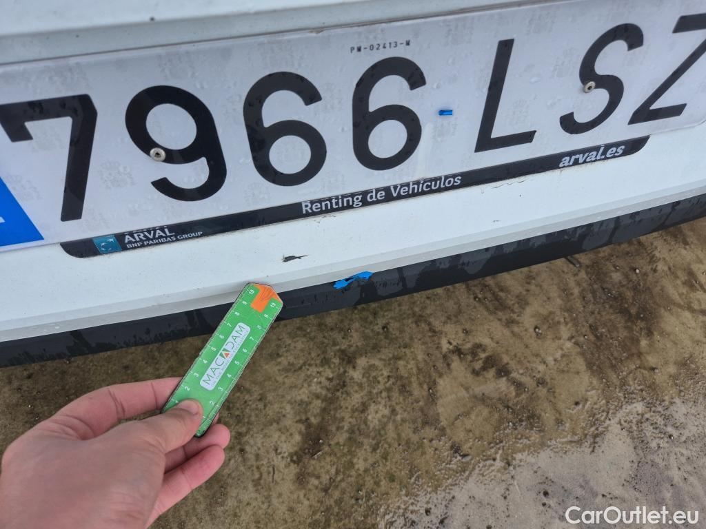  Renault  Clio RENAULT  / 2019 / 5P / berlina con portón Business Blue dCi 74kW (100CV) #14