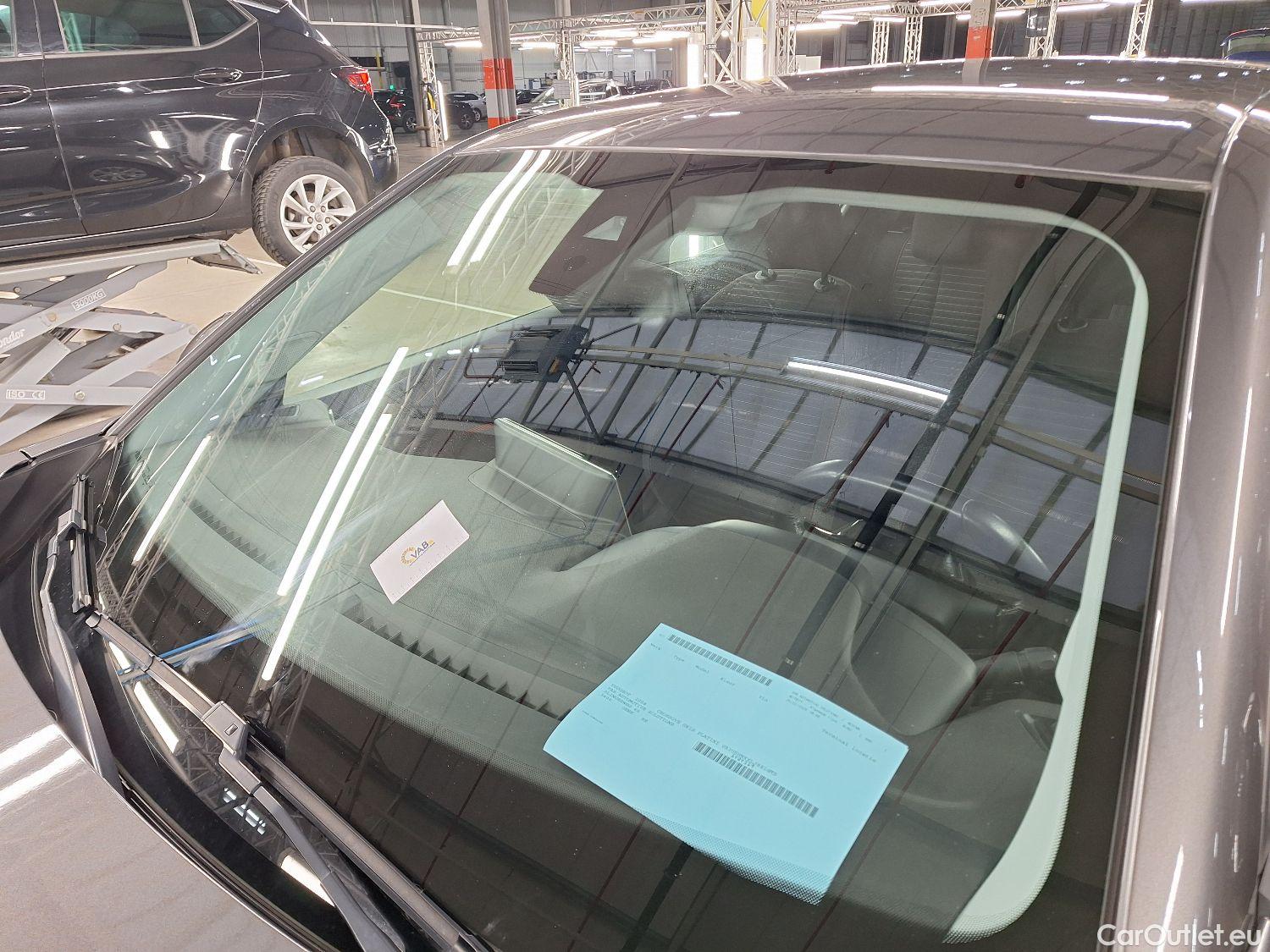  Peugeot  2008 Peugeot,  '19, Peugeot  1.2 Puretech 74KW S&S Active 5d #32