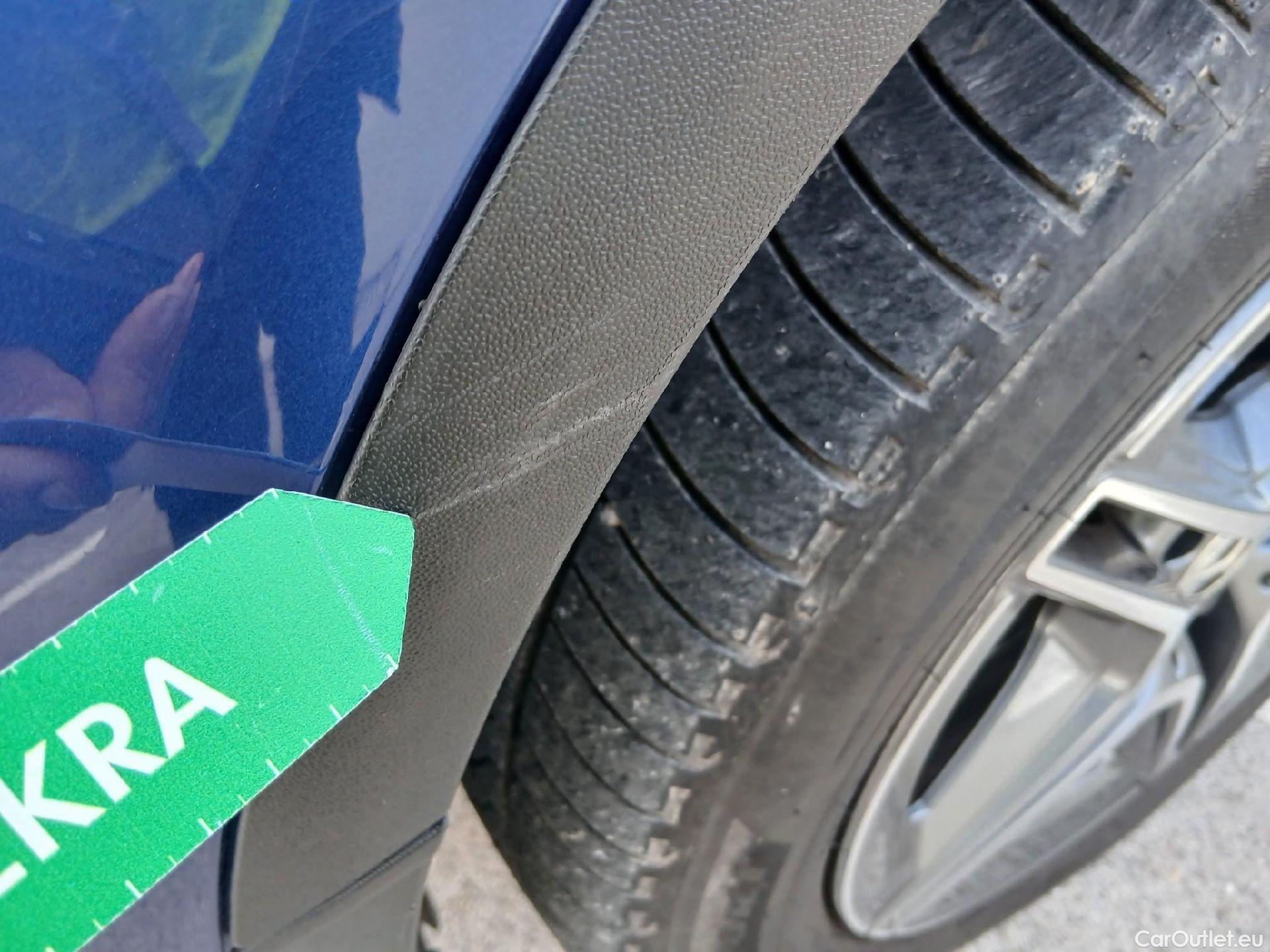  Mercedes  G-Klasee MERCEDES-BENZ GLC Coupé / 2019 / 5P / coupé GLC 300 de 4MATIC #8