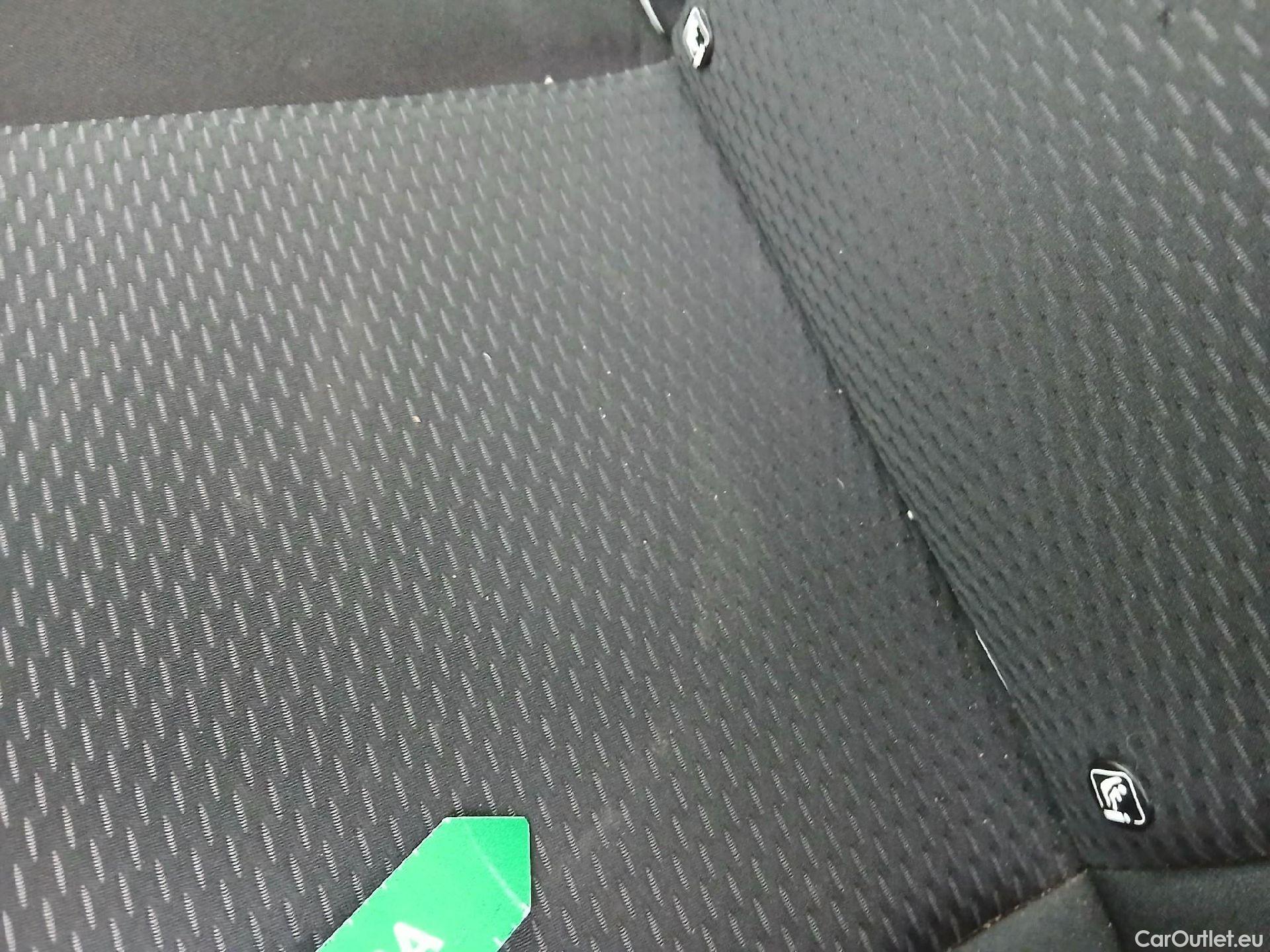  Dacia  Duster DACIA  / 2018 / 5P / todoterreno Comfort Blue dCi 85kW (115CV) 4X4 #44