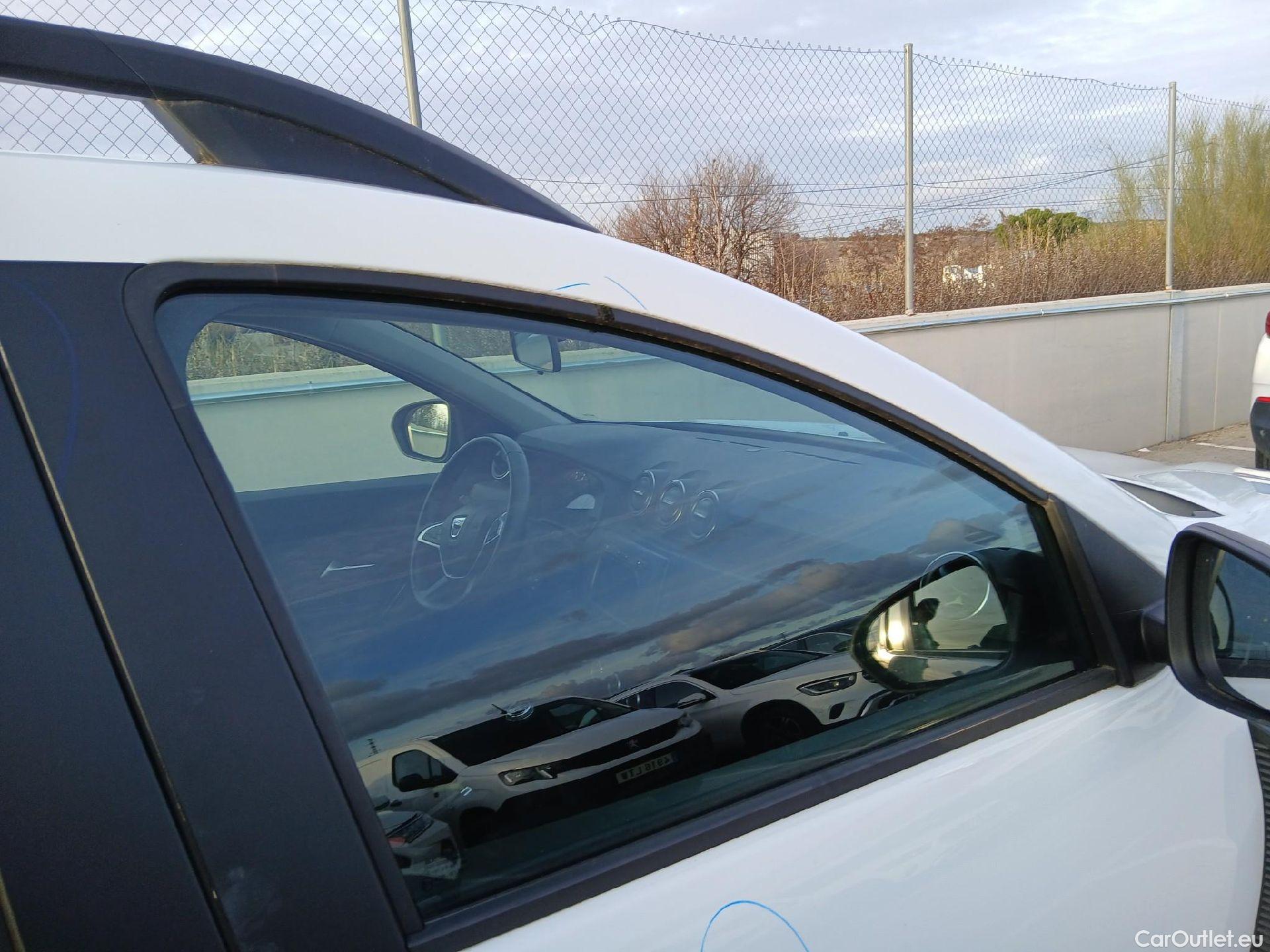  Dacia  Duster DACIA  / 2018 / 5P / todoterreno Comfort Blue dCi 85kW (115CV) 4X4 #54