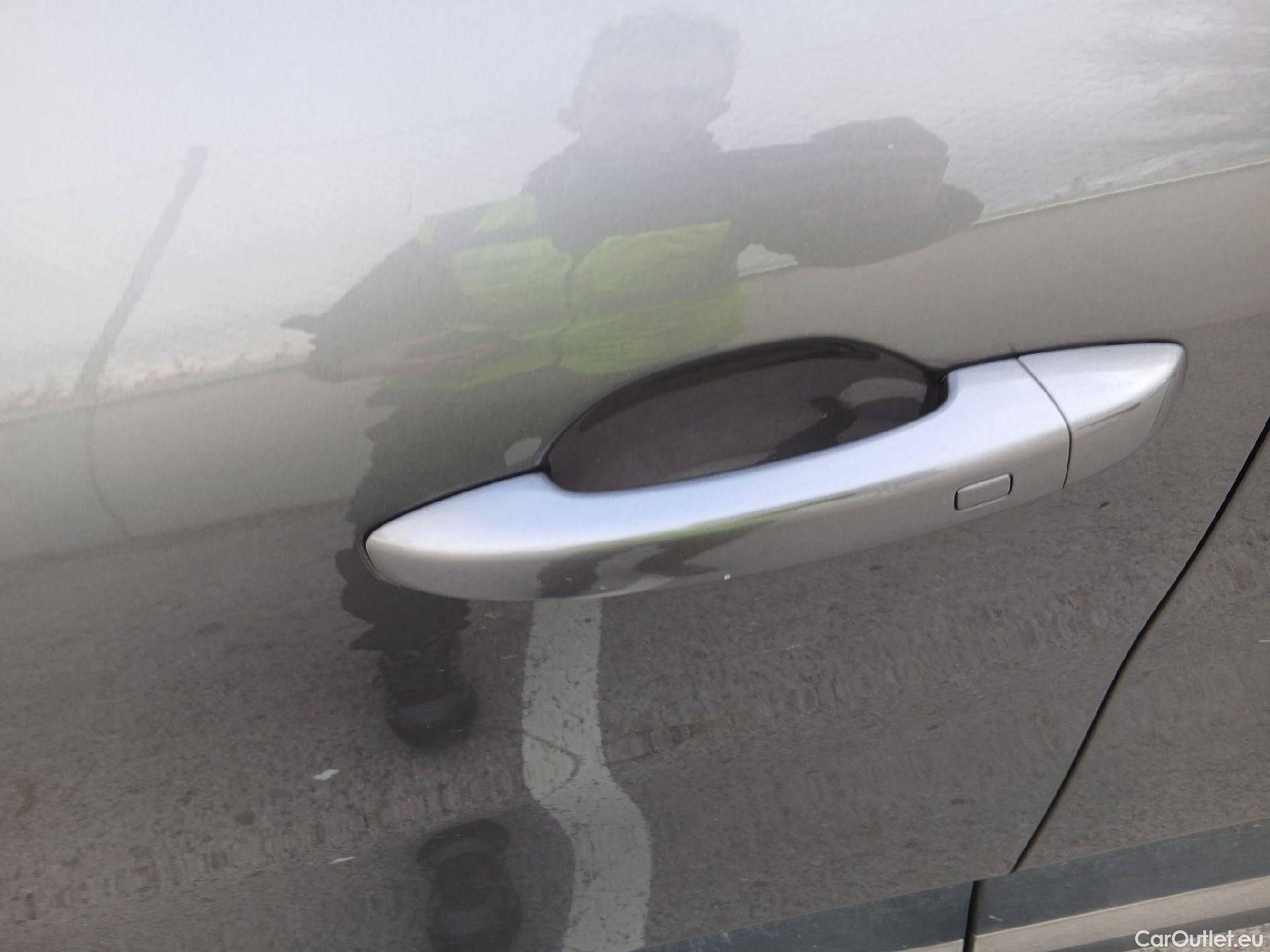  Renault  Captur RENAULT  / 2020 / 5P / todoterreno Zen TCe 140CV GPF Micro Híbrido #14