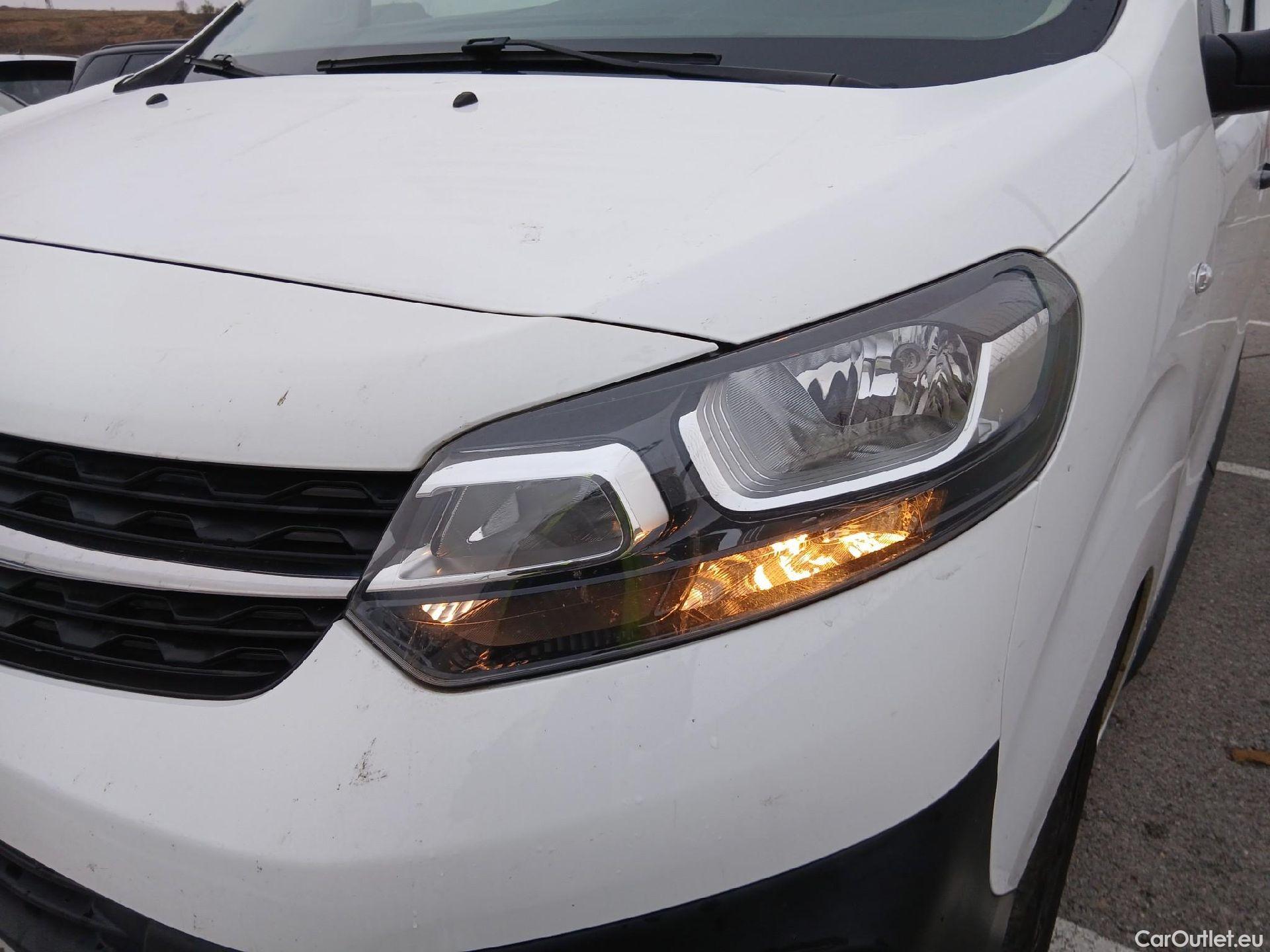  Opel  Vivaro OPEL  / 2019 / 4P / furgón Campaña F2ML 1.5 Diésel 74kW(100CV)M Std Exp #12