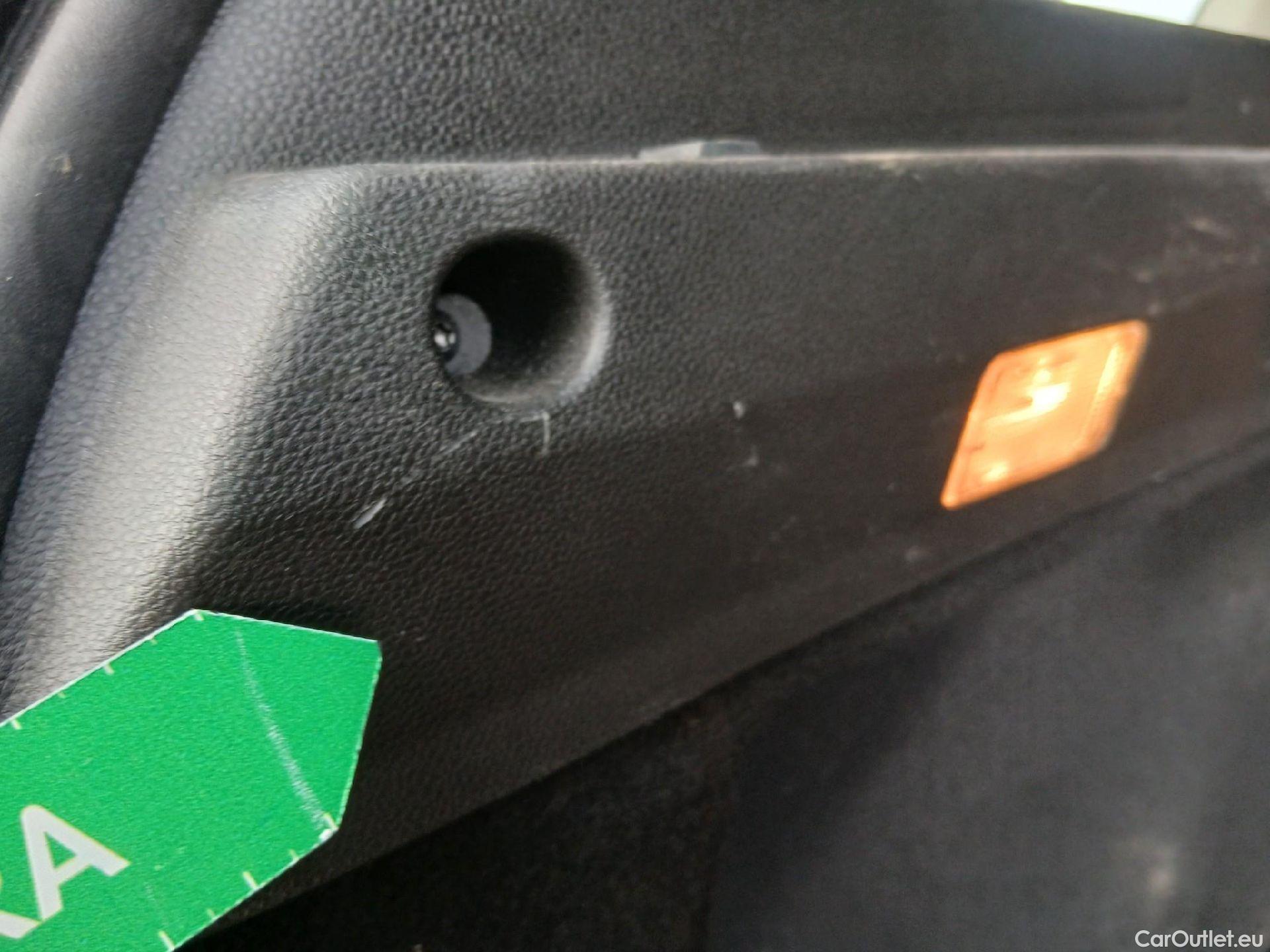  Dacia  Duster DACIA  / 2018 / 5P / todoterreno Comfort Blue dCi 85kW (115CV) 4X4 #49