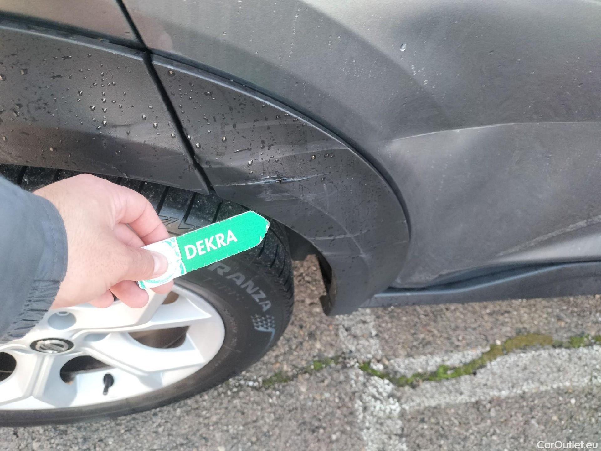  Nissan  Juke NISSAN  / 2019 / 5P / crossover DIG-T 84 kW (114 CV) DCT 7 V N-Connecta (AC2) #40