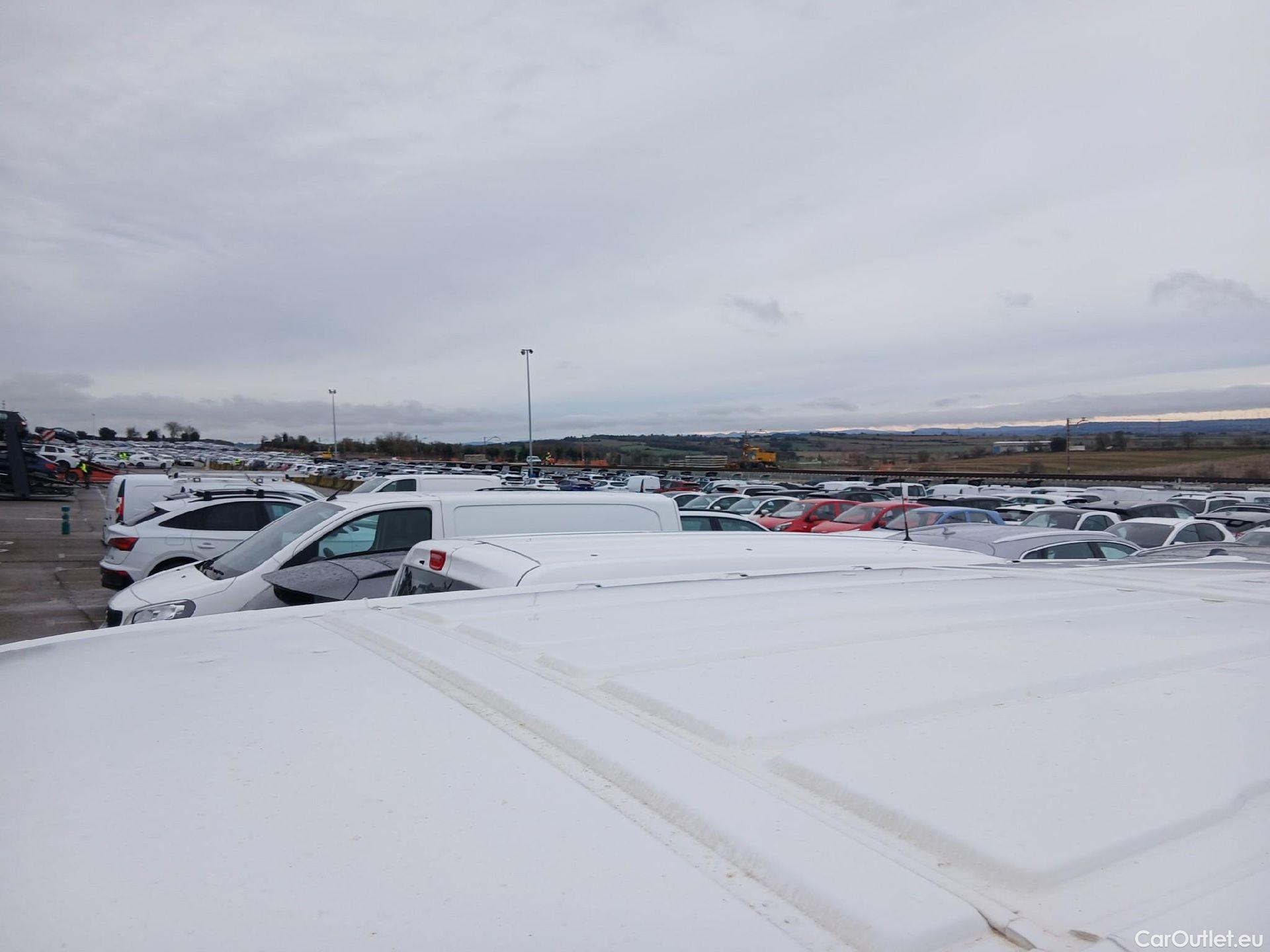  Citroen  Jumpy CITROEN  / 2016 / 4P / combi Talla M BlueHDi 88KW (120CV) 6v Confort #9