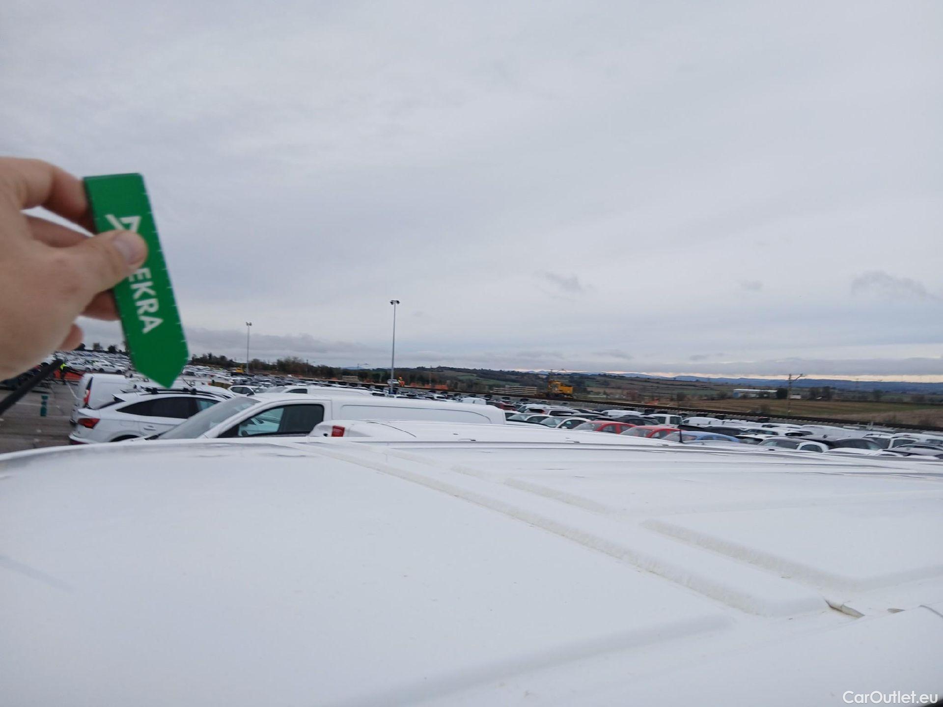  Citroen  Jumpy CITROEN  / 2016 / 4P / combi Talla M BlueHDi 88KW (120CV) 6v Confort #10