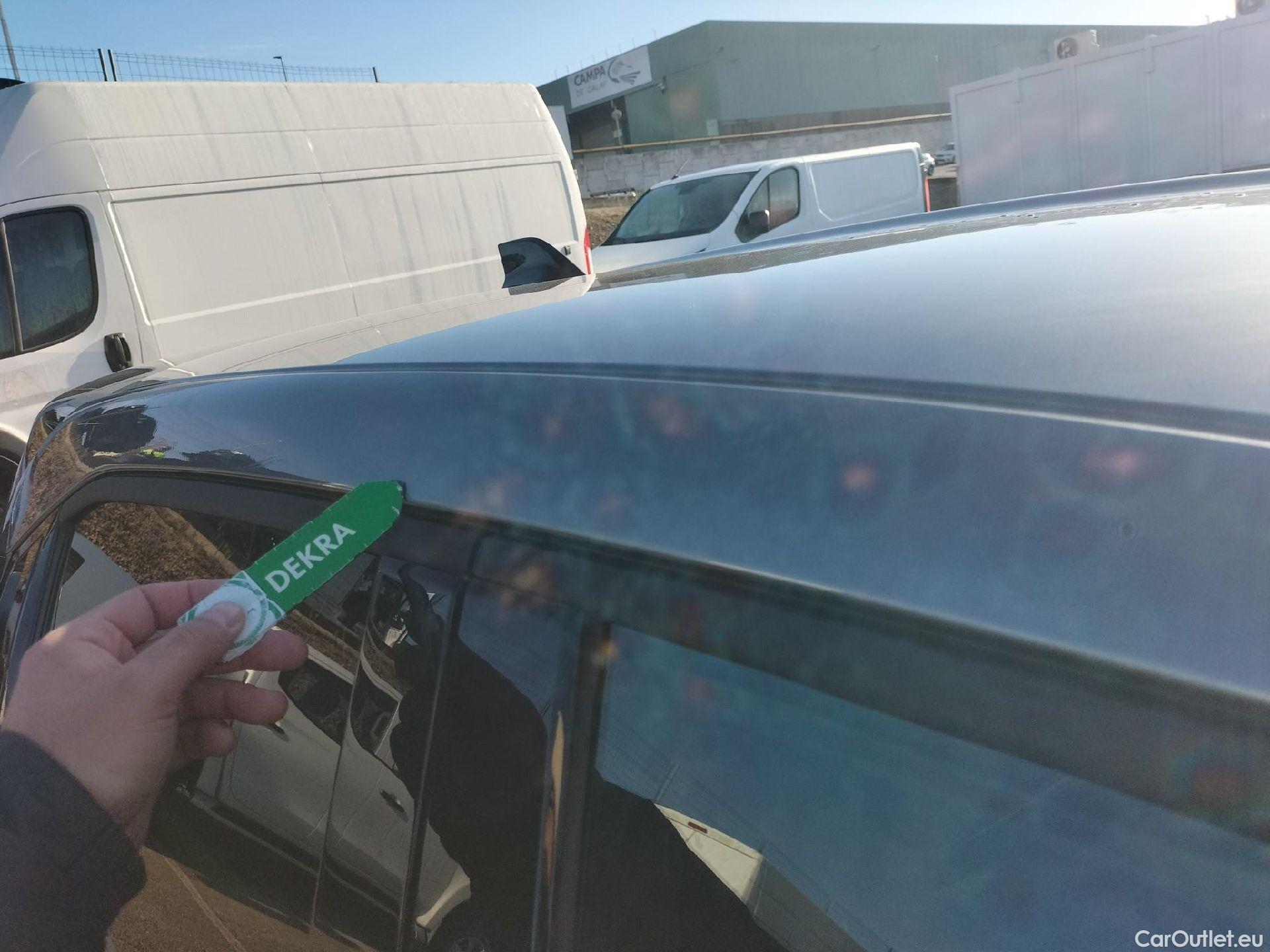  Nissan  Juke NISSAN  / 2019 / 5P / crossover DIG-T 84 kW (114 CV) DCT 7 V N-Connecta (AC2) #51