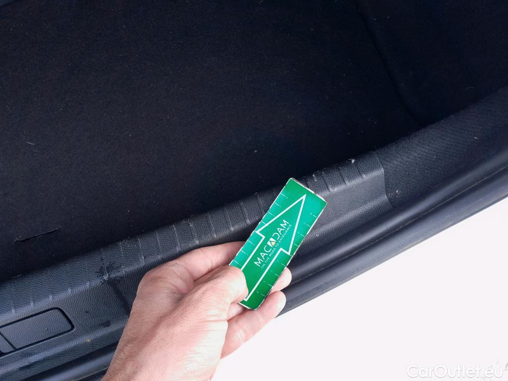  Opel  Corsa OPEL  1.2T XHL 74kW (100CV) Elegance #6