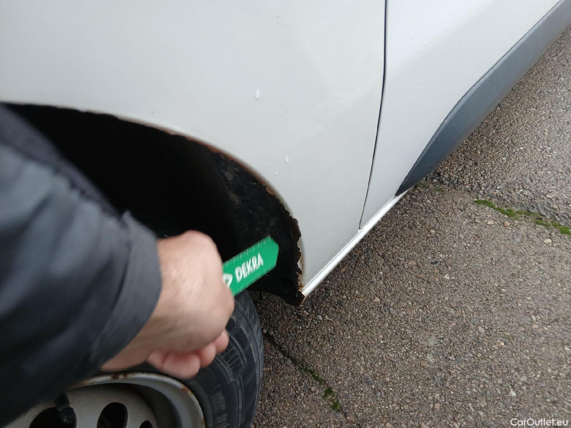  Citroen  Jumpy CITROEN  / 2016 / 4P / combi Talla M BlueHDi 88KW (120CV) 6v Confort #24