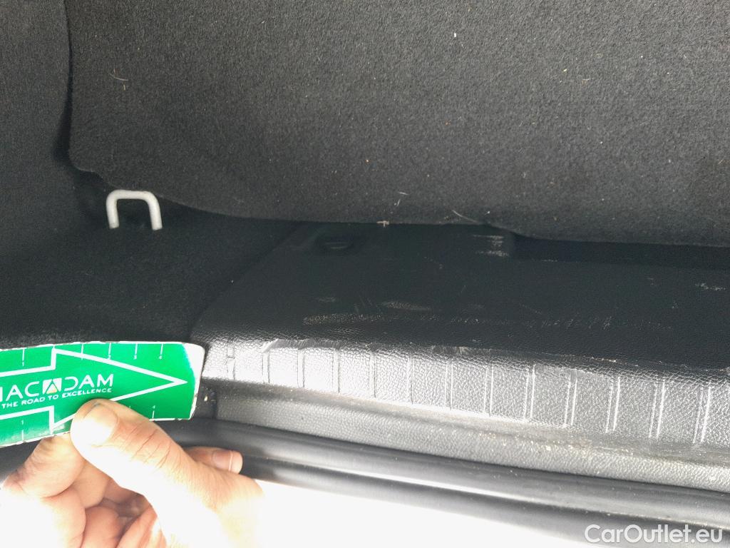  Opel  Corsa OPEL  1.2T XHL 74kW (100CV) Elegance #5