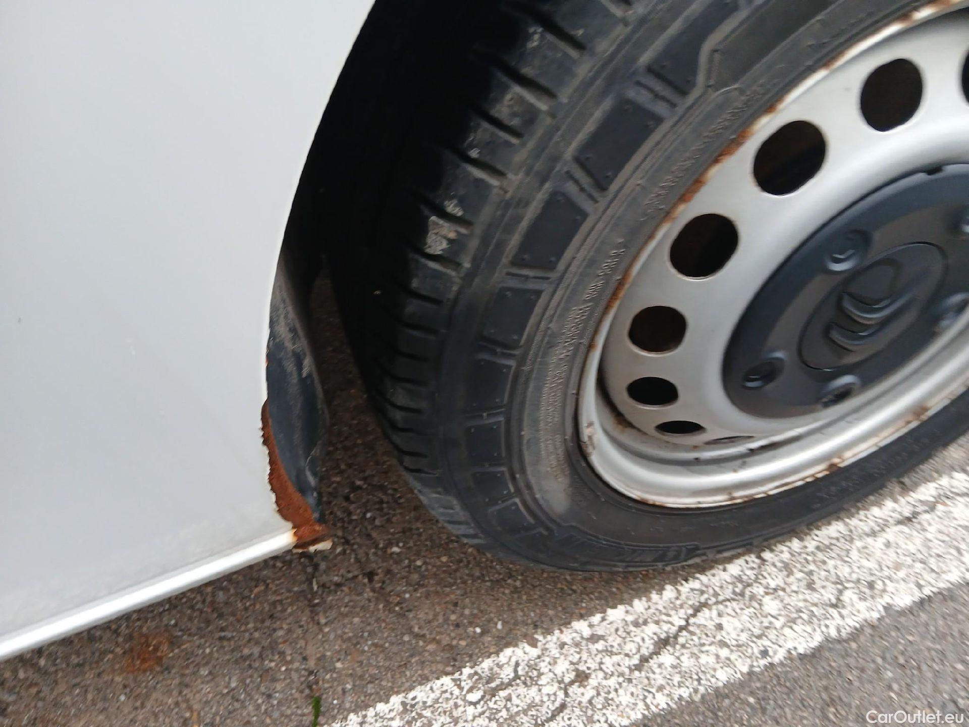  Citroen  Jumpy CITROEN  / 2016 / 4P / combi Talla M BlueHDi 88KW (120CV) 6v Confort #13