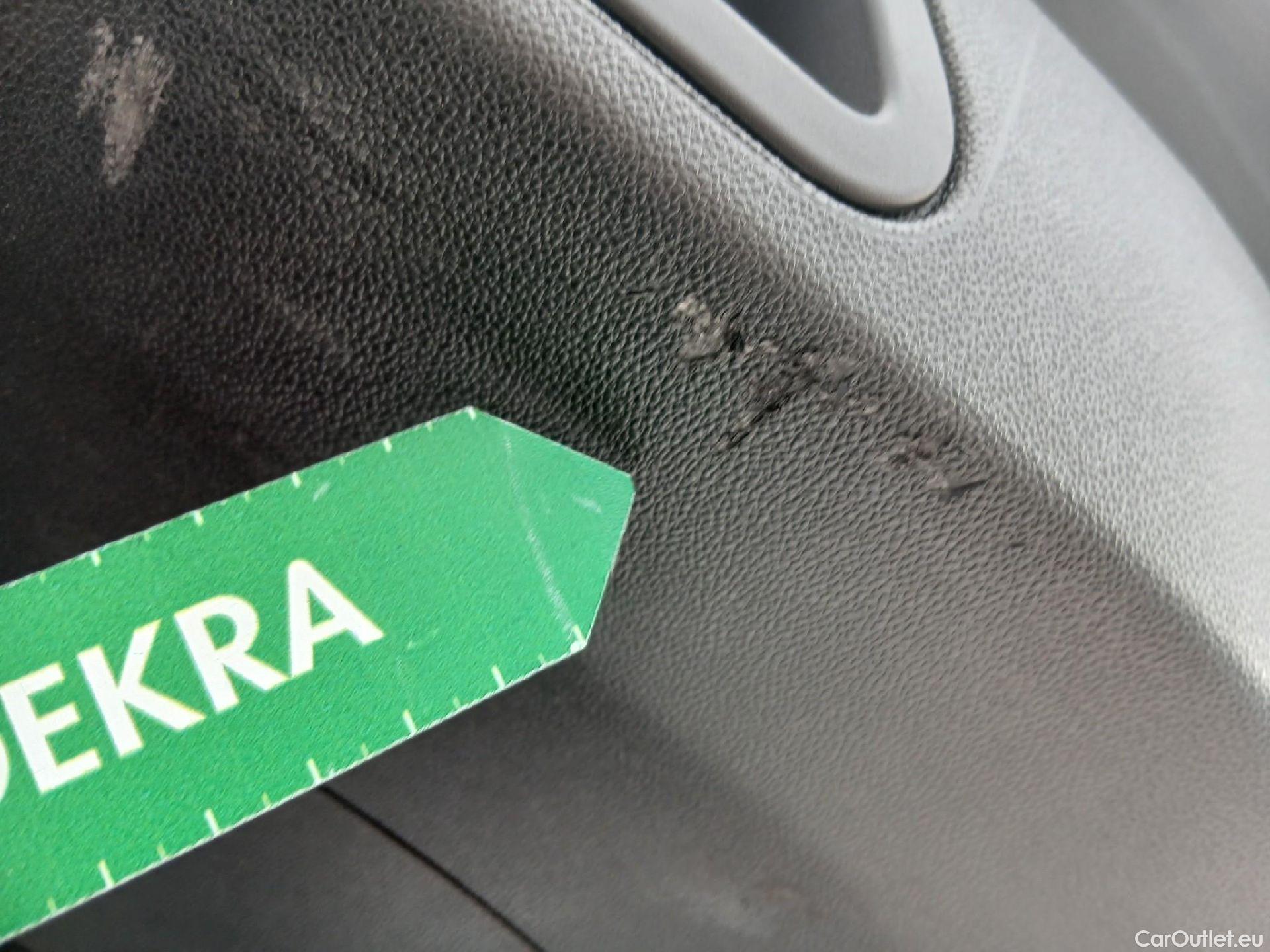  Opel   Grandland X OPEL Grandland / 2021 / 5P / todoterreno 1.5 CDTi Business Edition Auto #23