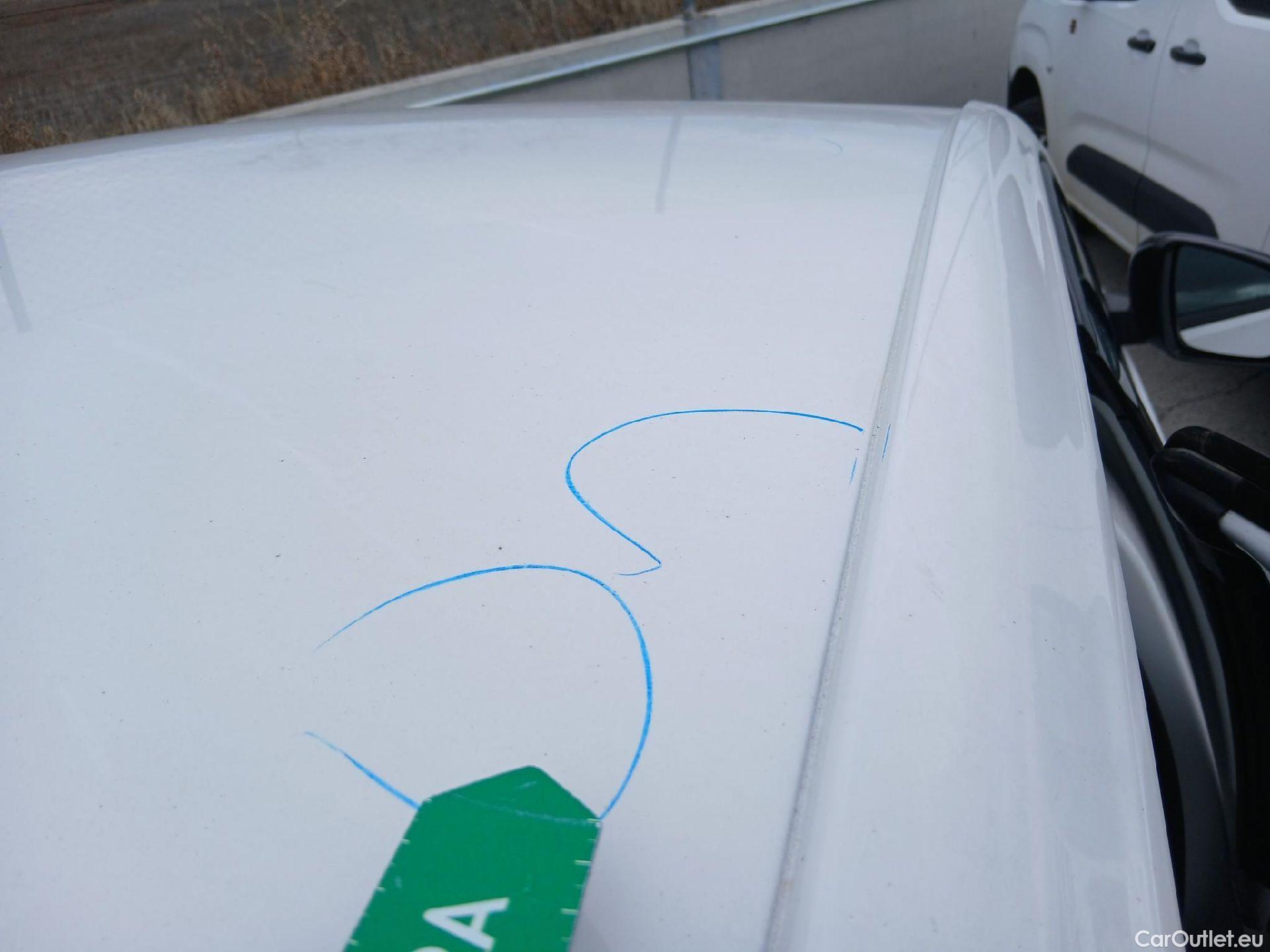  Opel   Grandland X OPEL Grandland / 2021 / 5P / todoterreno 1.5 CDTi Business Edition Auto #32