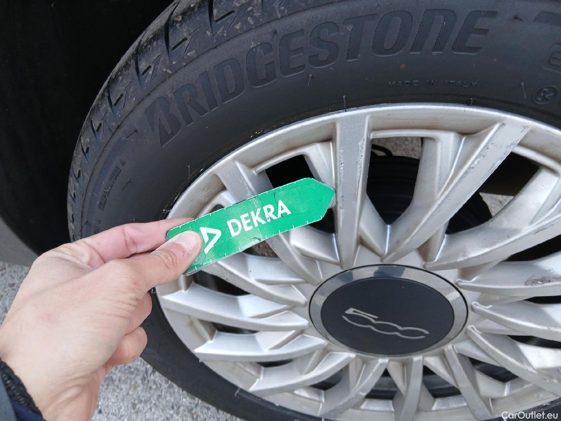  Fiat  500 FIAT  / 2015 / 3P / berlina con portón Lounge 1.2 8v 51KW (69 CV) (AC) #19