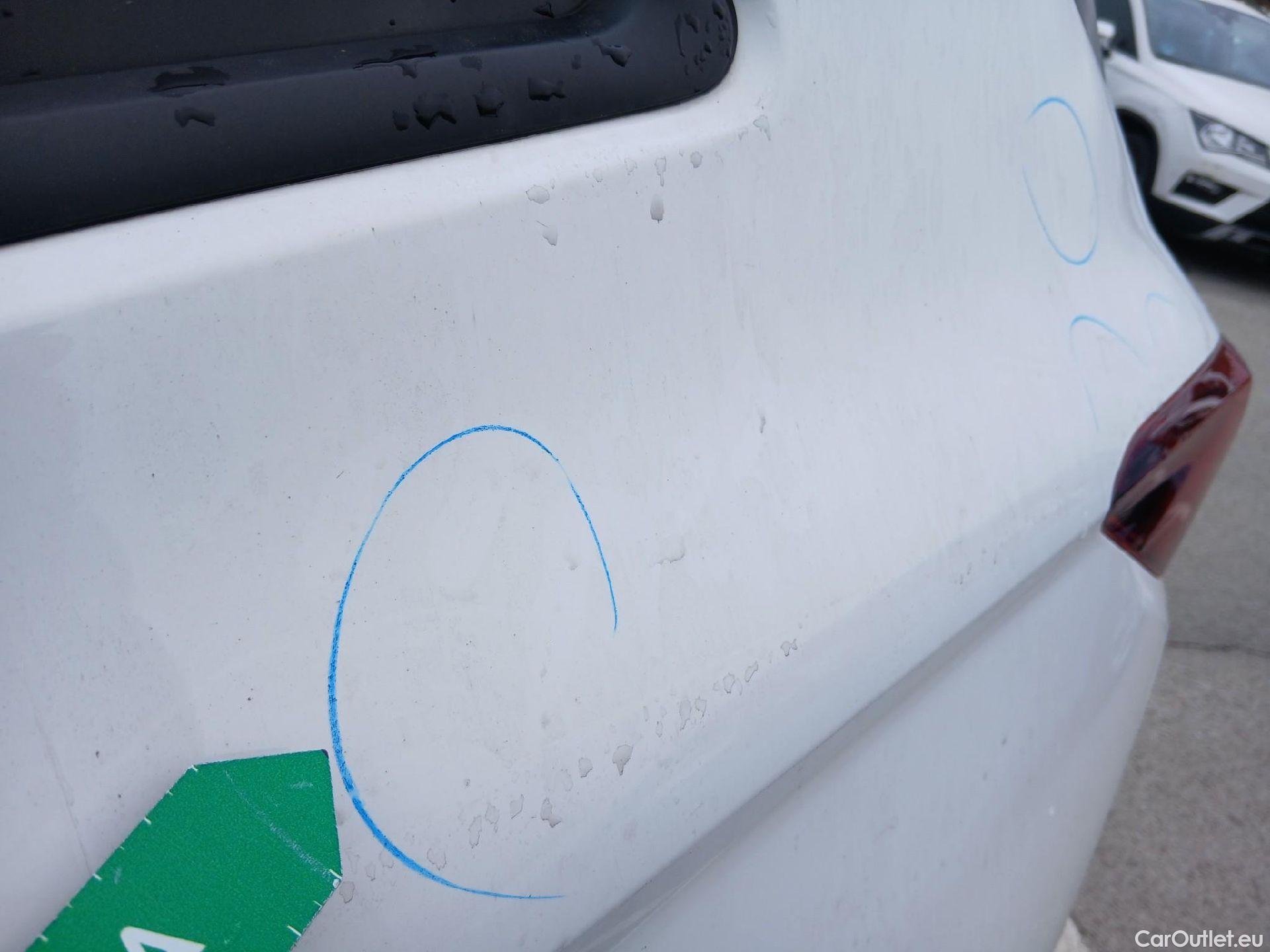  Opel   Grandland X OPEL Grandland / 2021 / 5P / todoterreno 1.5 CDTi Business Edition Auto #15