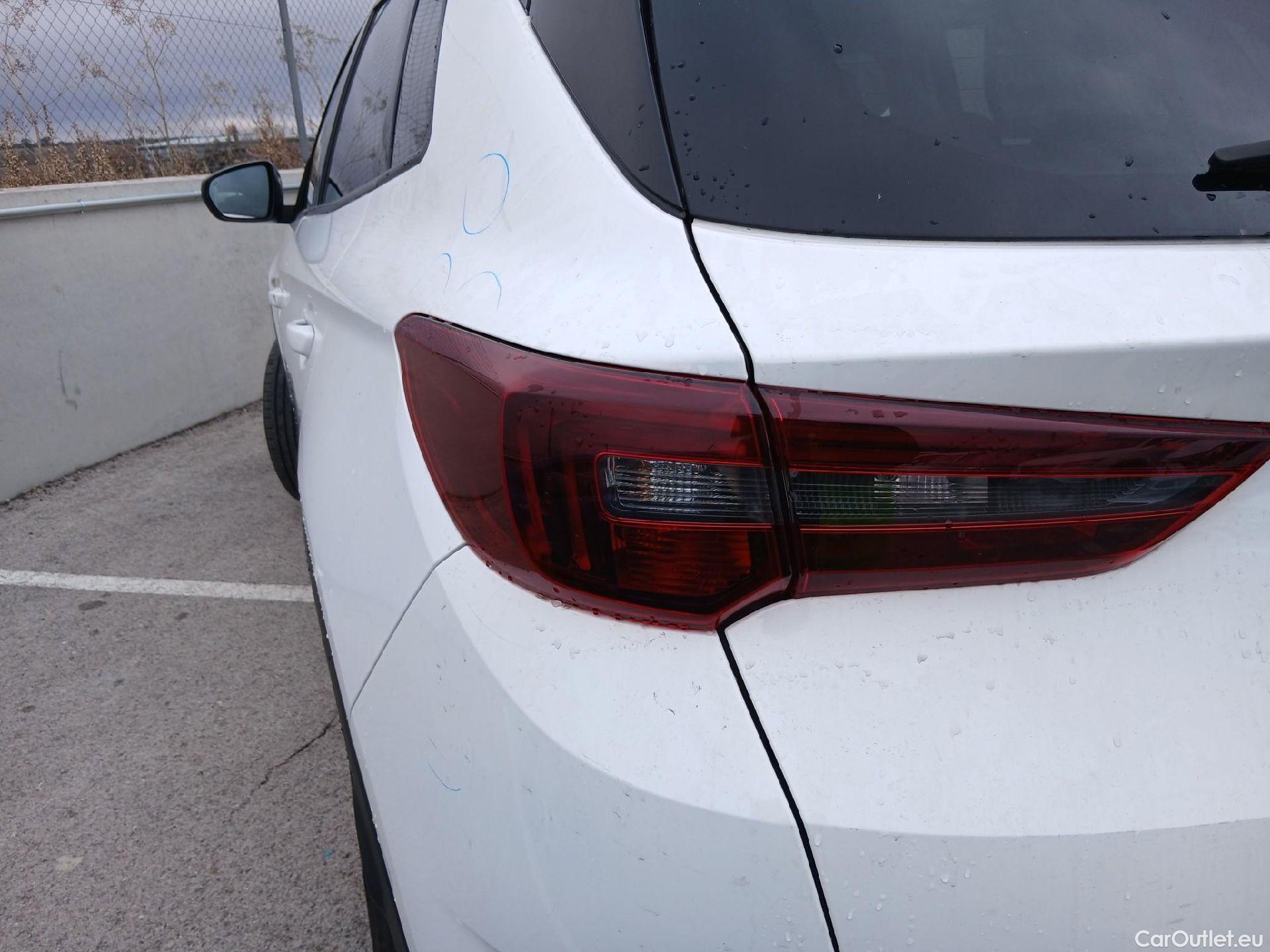  Opel   Grandland X OPEL Grandland / 2021 / 5P / todoterreno 1.5 CDTi Business Edition Auto #18