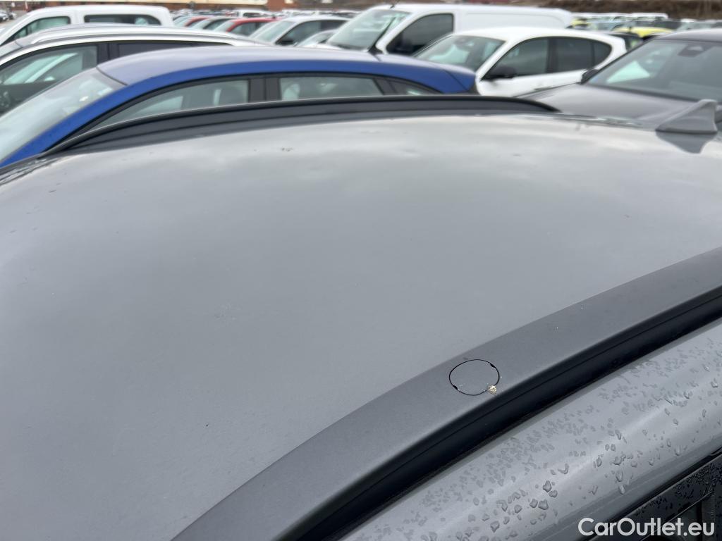  Hyundai  Konna HYUNDAI Kona / 2017 / 5P / todoterreno 1.6 GDI HEV SLE DCT #3