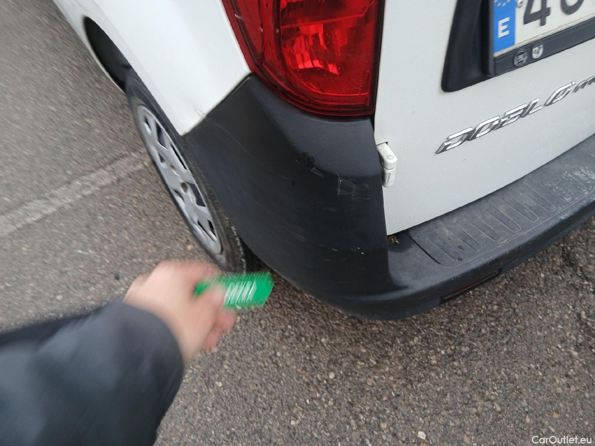  Fiat  Doblo FIAT Doblò Cargo/2015/4P/furgón derivado de turismo Cargo XL Base Plus 1.6 Mjet 78kW (105CV) #22