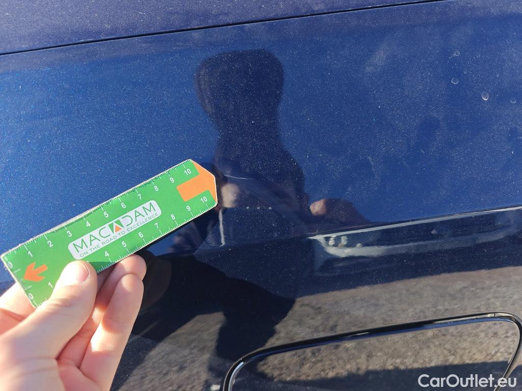  Bmw  Serie 3 BMW  / 2018 / 4P / sedán 320e #55