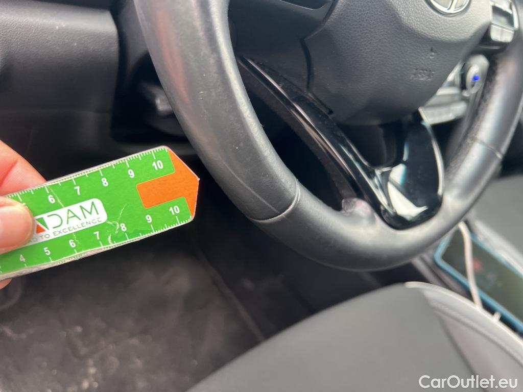  Hyundai  Konna HYUNDAI Kona / 2017 / 5P / todoterreno 1.6 GDI HEV SLE DCT #30