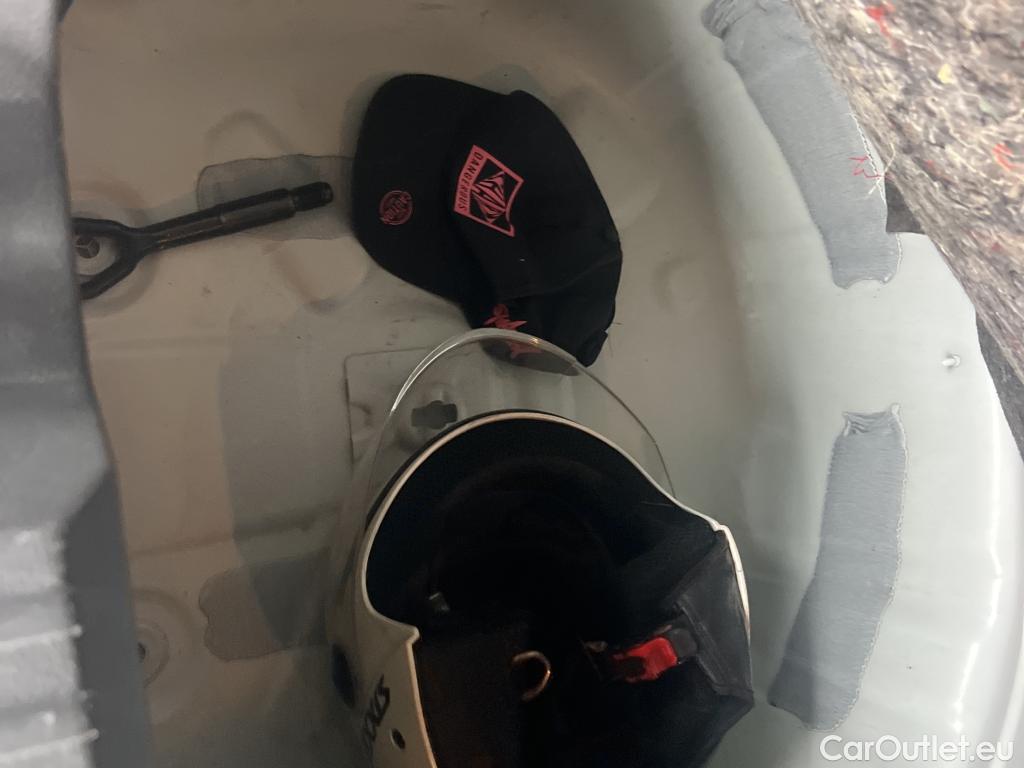  Seat  Ibiza SEAT  / 2017 / 5P / berlina con portón 1.0 TSI 81kW (110CV) Style Plus (AC) #3