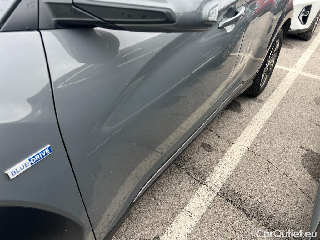  Hyundai  Konna HYUNDAI Kona / 2017 / 5P / todoterreno 1.6 GDI HEV SLE DCT #11