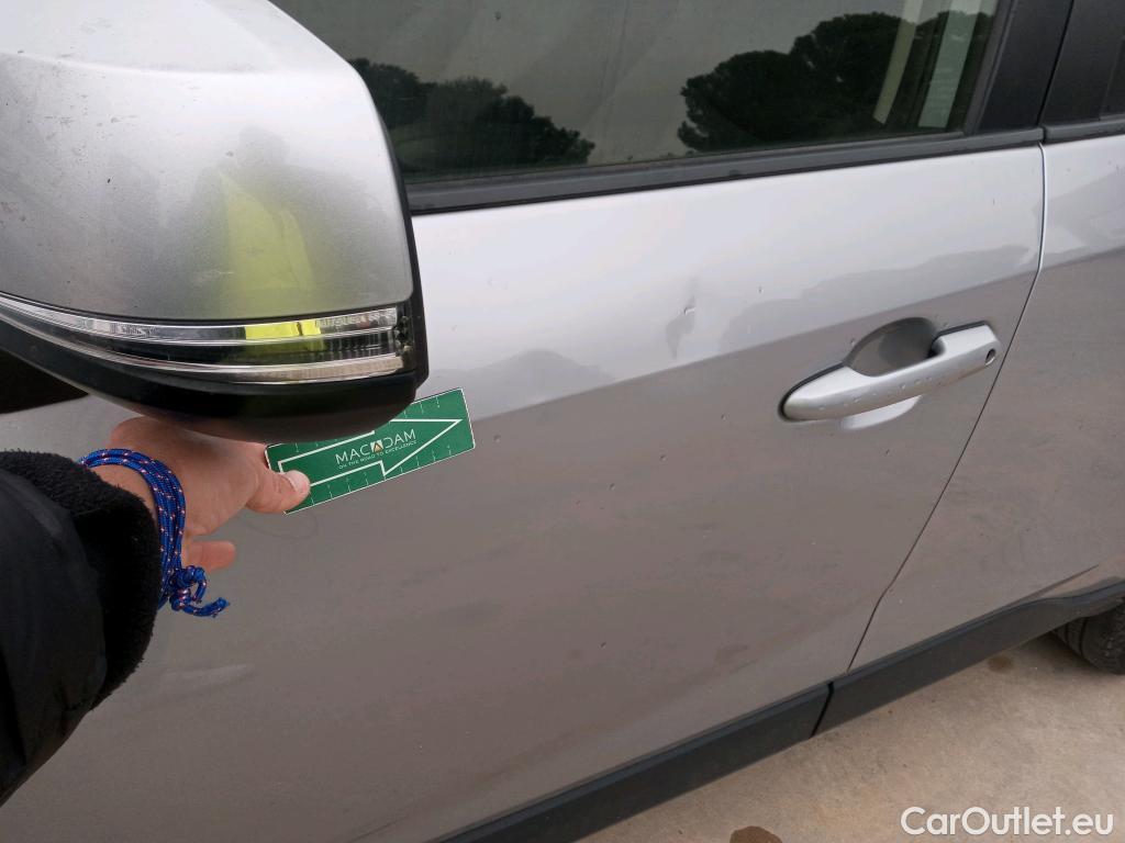  Toyota  RAV4 TOYOTA  / 2018 / 5P / todoterreno 2.5l 220H Advance #3