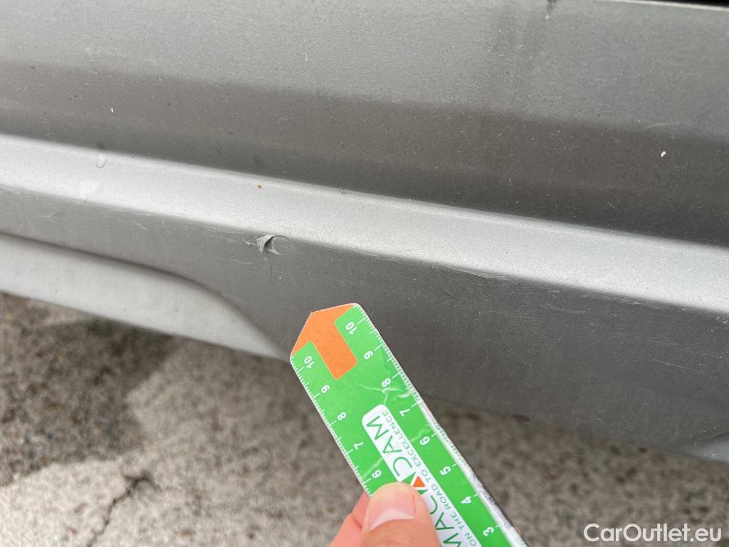  Hyundai  Konna HYUNDAI Kona / 2017 / 5P / todoterreno 1.6 GDI HEV SLE DCT #40