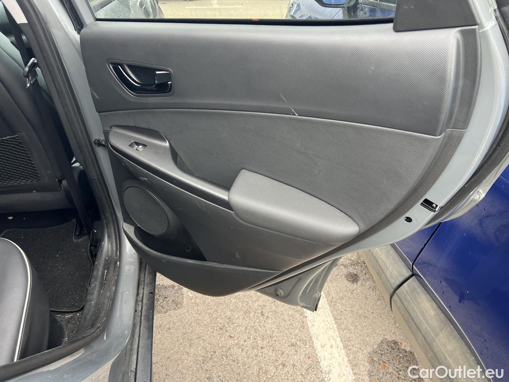  Hyundai  Konna HYUNDAI Kona / 2017 / 5P / todoterreno 1.6 GDI HEV SLE DCT #17