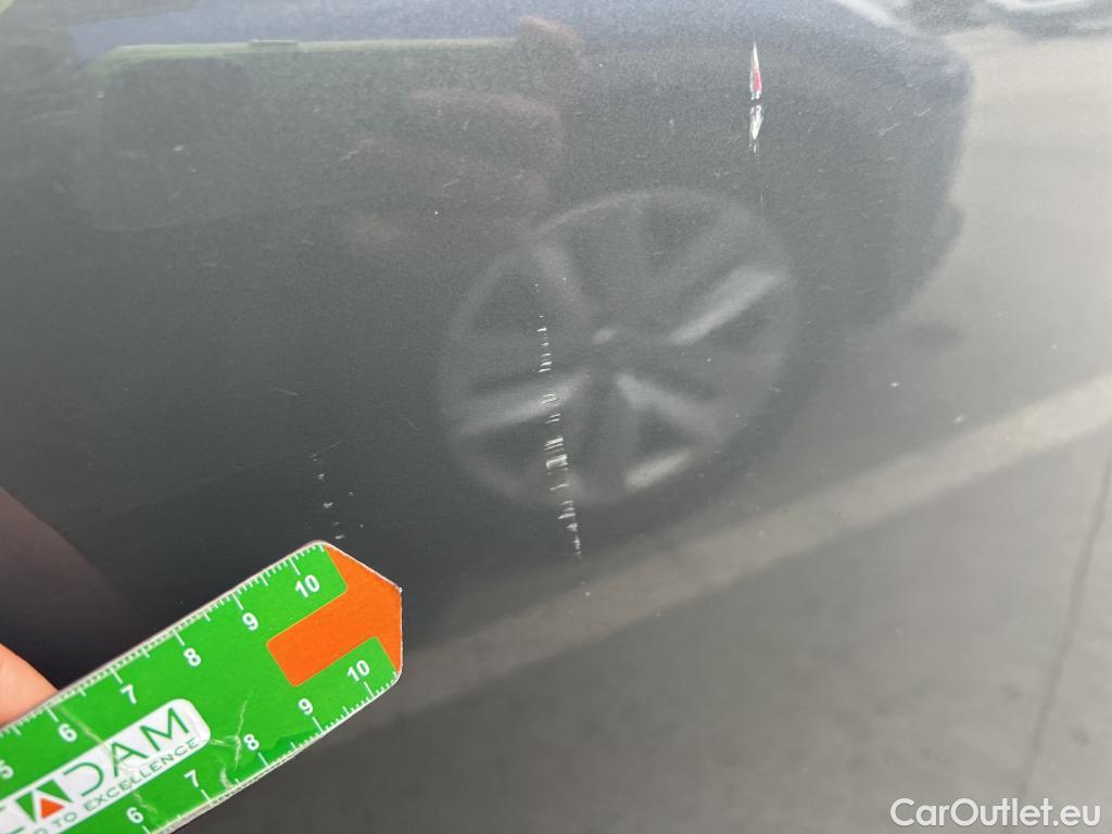  Hyundai  Konna HYUNDAI Kona / 2017 / 5P / todoterreno 1.6 GDI HEV SLE DCT #10