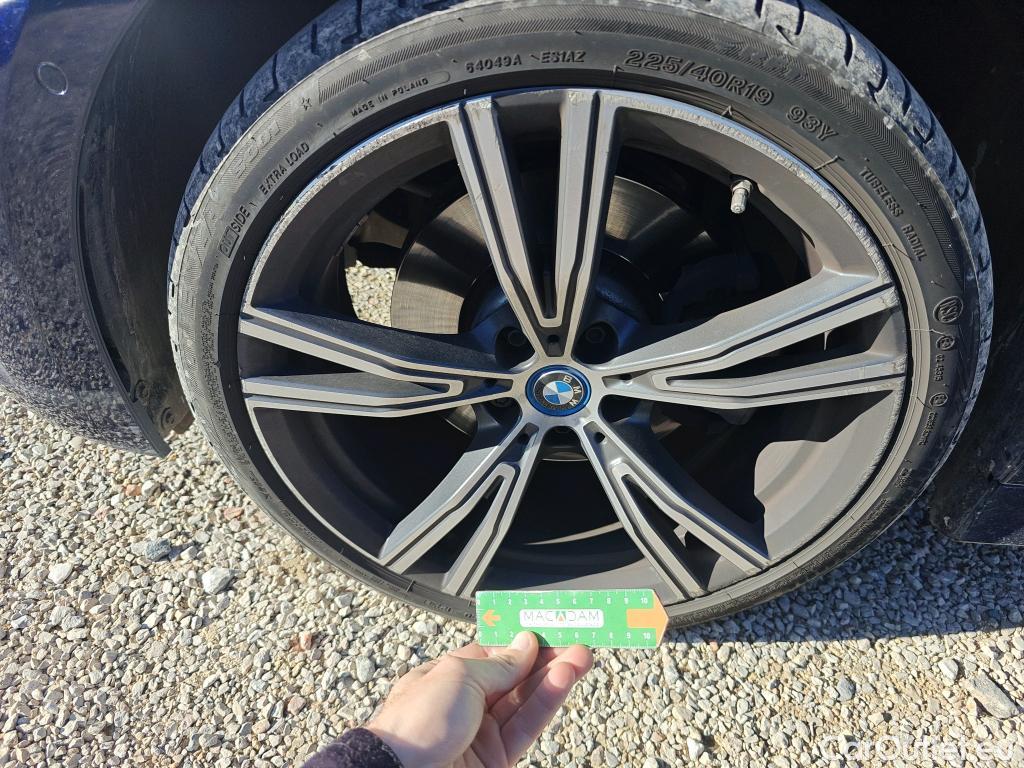  Bmw  Serie 3 BMW  / 2018 / 4P / sedán 320e #18