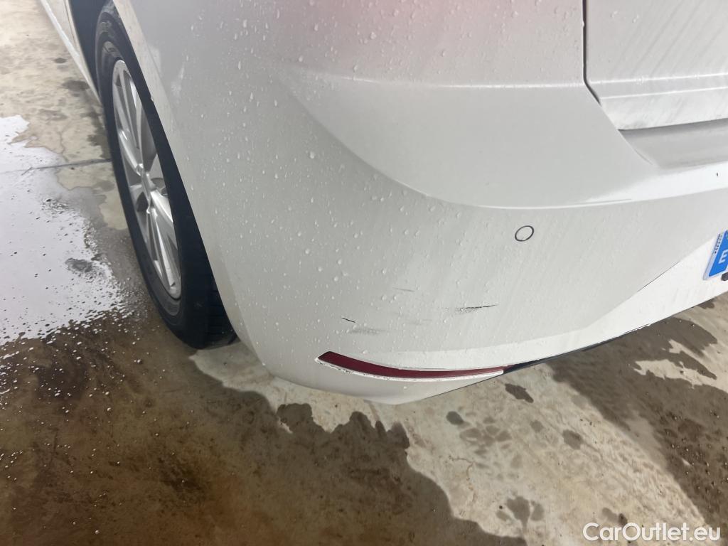  Seat  Ibiza SEAT  / 2017 / 5P / berlina con portón 1.0 TSI 81kW (110CV) Style Plus (AC) #13