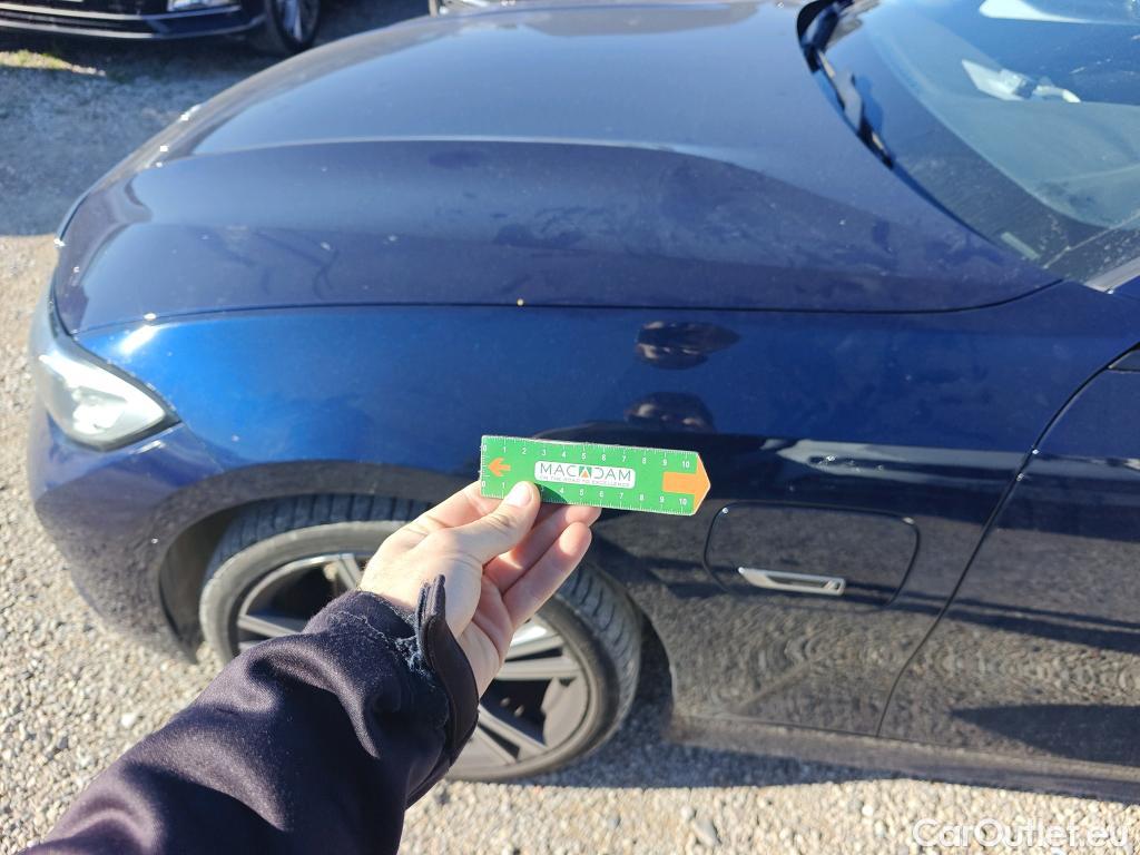  Bmw  Serie 3 BMW  / 2018 / 4P / sedán 320e #54