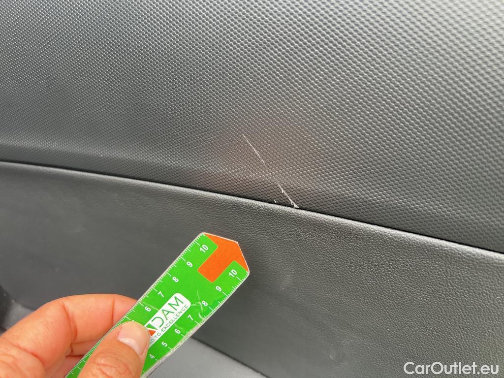  Hyundai  Konna HYUNDAI Kona / 2017 / 5P / todoterreno 1.6 GDI HEV SLE DCT #18