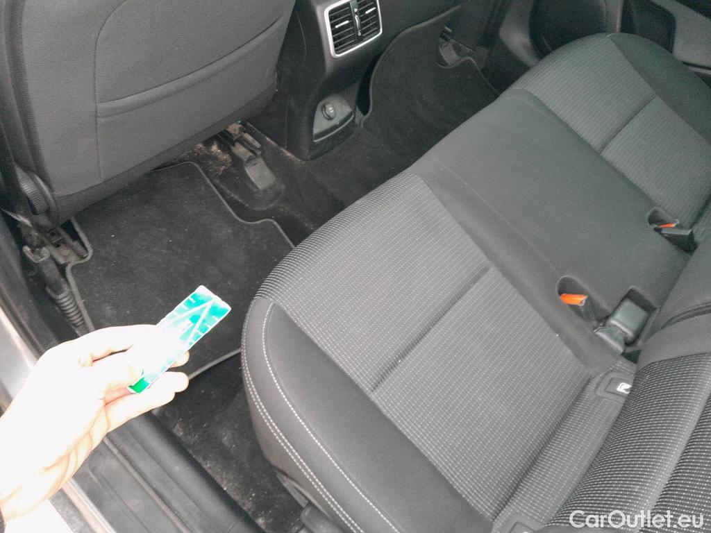  KIA  Sportage KIA  / 2018 / 5P / todoterreno 1.6 MHEV Black Edition 100kW (136CV) 4x2(SP) #8