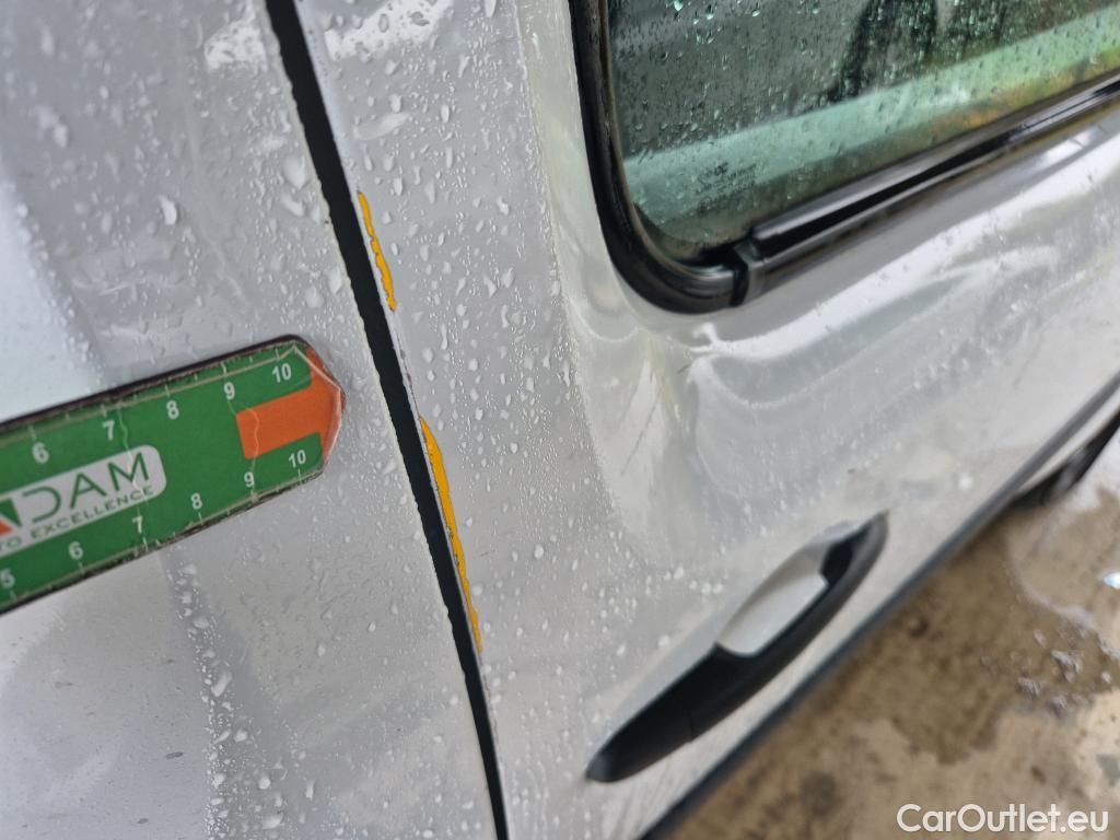  Renault  Kangoo RENAULT  Furgón/2013/3P/furgón derivado de turismo Profesional dCi 55 kW (75 CV) #18