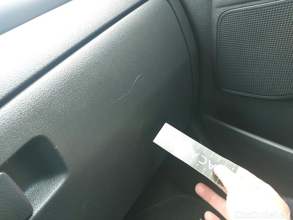  Hyundai  Tucson HYUNDAI  / 2018 / 5P / todoterreno 1.6 CRDI 85kW (116CV) 48V Tecno 4X2 ~ 29/12 FME MAIL CENTRO ZARAGOZA VEHICULO CON BASTIDOR INCORRECTO EN PARABRISAS #10