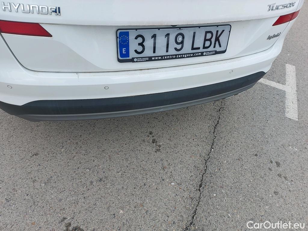  Hyundai  Tucson HYUNDAI  / 2018 / 5P / todoterreno 1.6 CRDI 85kW (116CV) 48V Tecno 4X2 ~ 29/12 FME MAIL CENTRO ZARAGOZA VEHICULO CON BASTIDOR INCORRECTO EN PARABRISAS #20